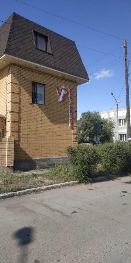 Vip Mini Hotel Semey Exterior photo